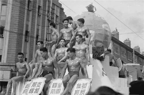 中国最早一批健美运动员已经70岁+现在的他们都怎么样了？？(图1)