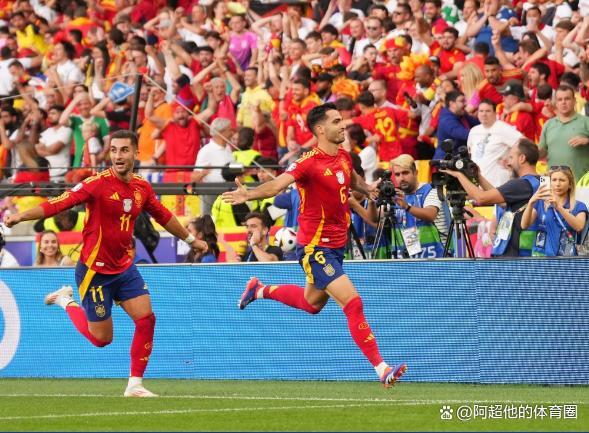 西班牙2-126岁天才闪耀!进球绝杀助攻瓜帅抢人当曼城新核：足球创作盛宴之星(图1)