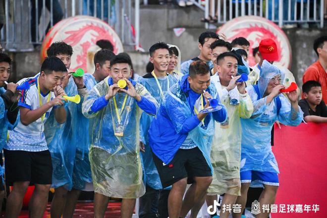 威廉希尔WilliamHill178万人围观！“抖音足球嘉年华”淘汰赛开战火把节将过“足”瘾！(图11)