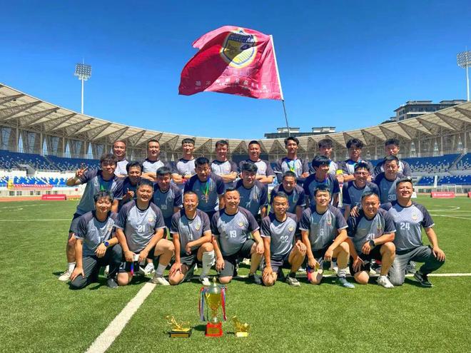 中国职工足球联赛武威赛落下帷幕（武威市奔马足球队夺冠）(图1)