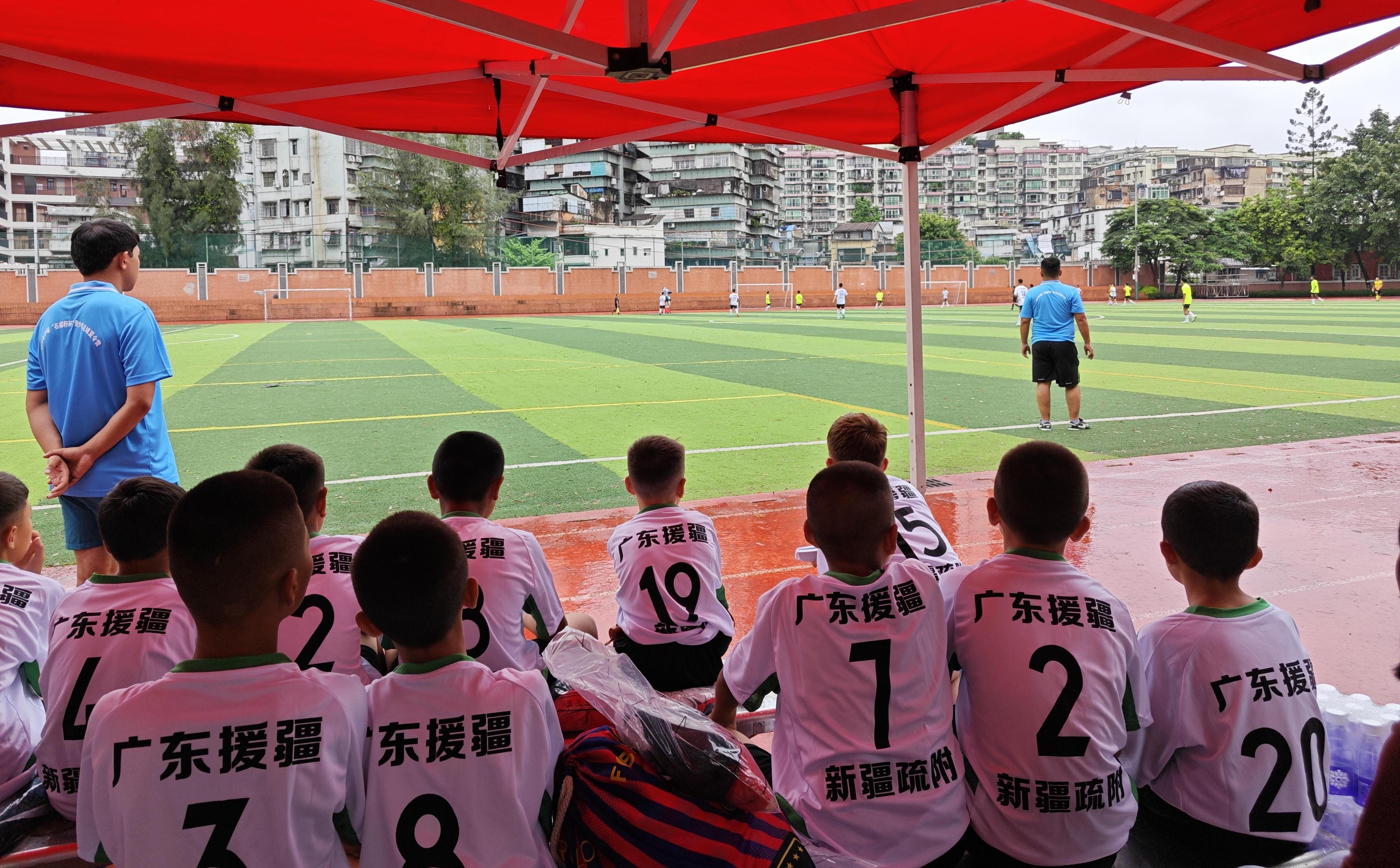 赏多彩非遗享高原足球(图3)