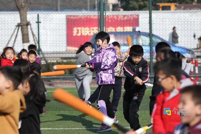 什么是抗阻力训练？久坐人群适合哪些运动？小编来告诉你！