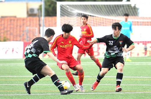 以赛带练加速球员成长恒大杯U15国际足球冠军赛五一鸣哨(图2)