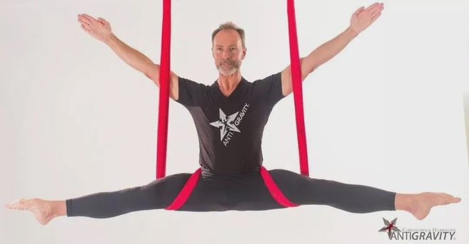 健身也可以换个角度看世界真正的美好的肉体是这样练的…