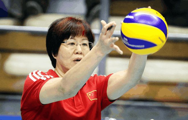 教练和运动员在运动队管理中的是什么定位？