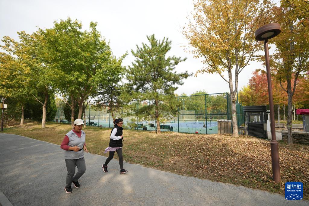 威廉希尔居民身边的体育文化“会客厅”(图1)