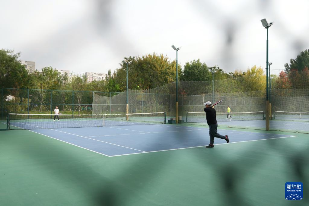 威廉希尔居民身边的体育文化“会客厅”(图7)