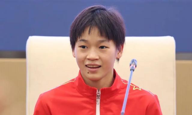 新华社评选十佳运动员覃海洋、张雨霏在列全红婵却落榜！(图5)
