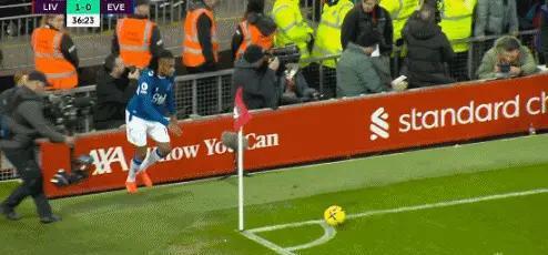 足球体育快讯！最新消息！每日更新！赛果000214期！(图2)