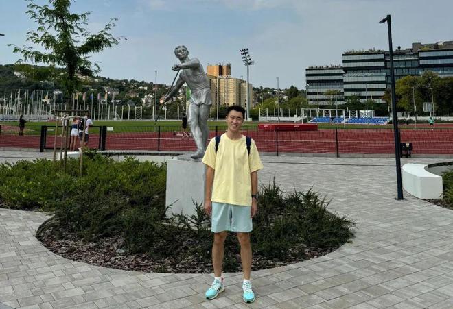 教师节特献体育生想当老师出国留学选什么专业好？