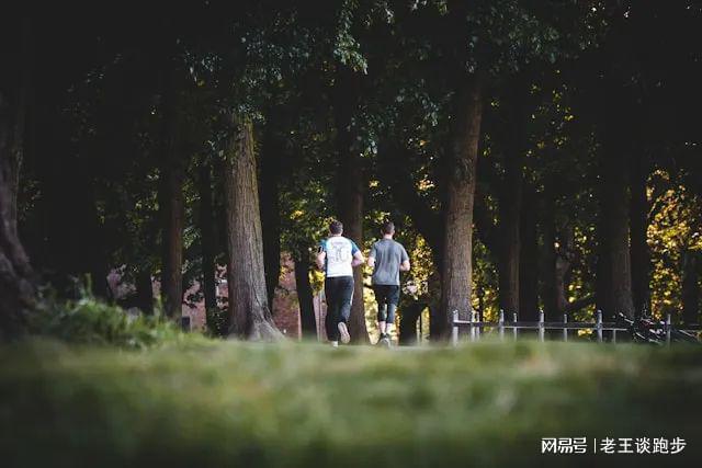每次跑步几公里才能达到锻炼身体的效果？