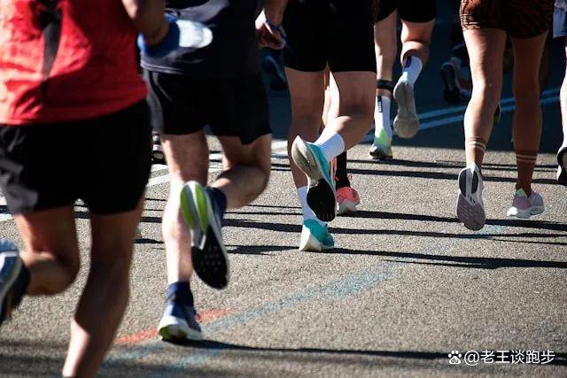 WilliamHill告别无效跑步！“二八法则”：高效训练的黄金比例！(图3)