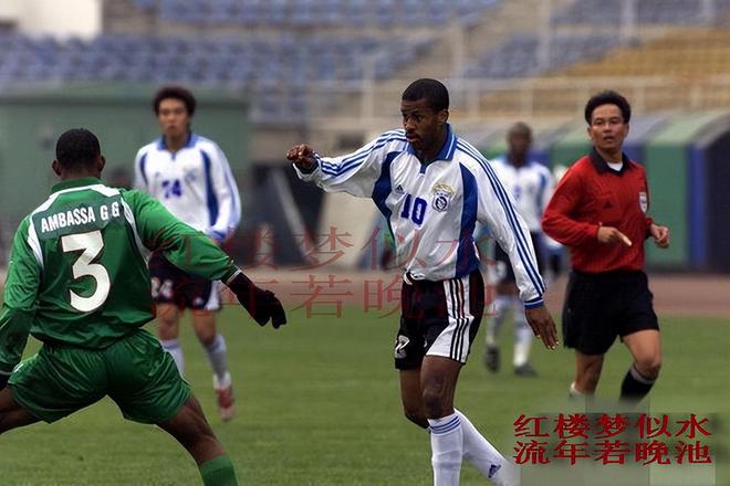 大连足球史上今天：2001年实德8-1香港愉园晋级亚俱杯东亚区4强(图2)