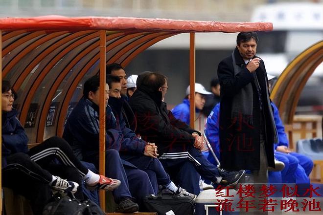 大连足球史上今天：2001年实德8-1香港愉园晋级亚俱杯东亚区4强(图4)