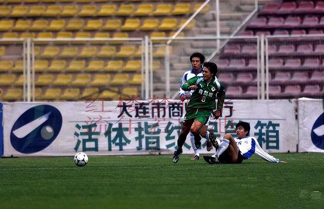 大连足球史上今天：2001年实德8-1香港愉园晋级亚俱杯东亚区4强(图5)