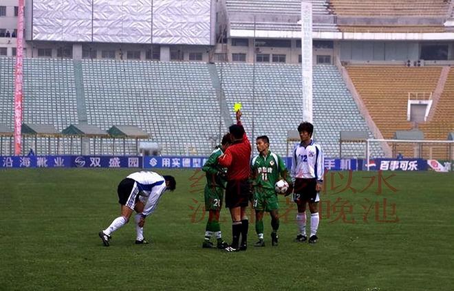 大连足球史上今天：2001年实德8-1香港愉园晋级亚俱杯东亚区4强(图6)