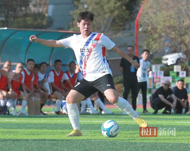 足“跃”峡WilliamHill江！全国县域足球赛湖北赛区总决赛激情开赛(图3)