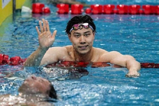 体坛晚报：覃海洋风波后首战夺冠；胡明轩狂砍40分9助(图1)