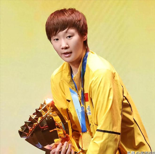 威廉希尔饭圈冲击张继科直播间质问曼昱是否购课体育总局发文力挺曼昱(图1)