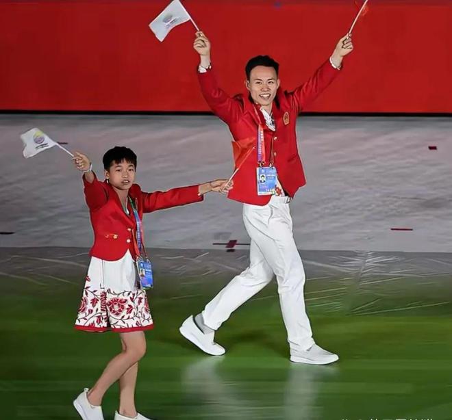 全红婵将入读暨南大学网友替中山大学抱不平：她可以选择更好的(图13)