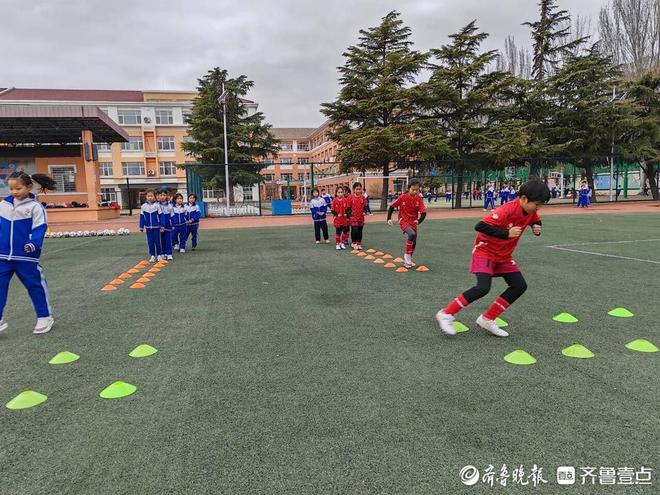 每年开展足球比赛近两千场“中国足球桃花源”背后的故事(图2)