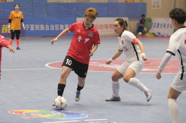 WilliamHill全国女子五人制足球锦标赛开赛铿锵玫瑰绽放塞上(图2)