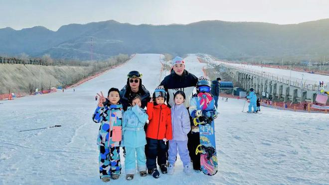 1400㎡超大场地任你滑！前国家队运动员任教！启迪冰雪中心轮滑、滑冰体能课限时免费体验中！威廉希尔WilliamHill(图9)