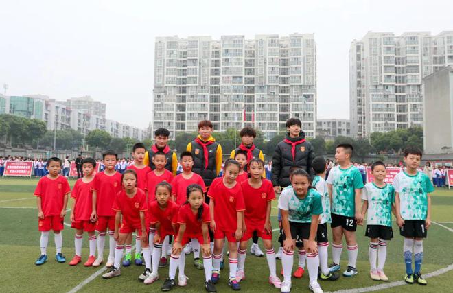 画报体育｜奋进再出发！盘点2024成都足球大事件(图8)