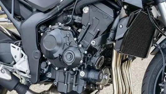 CB1000FOUR硬刚Z900RS(图1)
