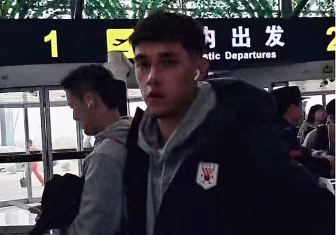 CCTV5直播+下午场！泽卡PK挪威中锋高准翼复出李小恒梅帅军出征(图5)