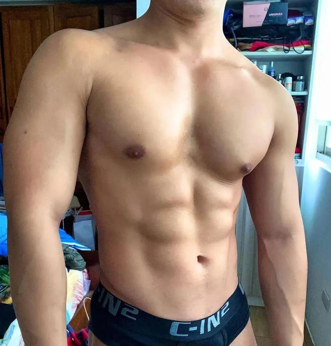 7个腹部训练动作燃烧脂肪练出清晰腹肌！