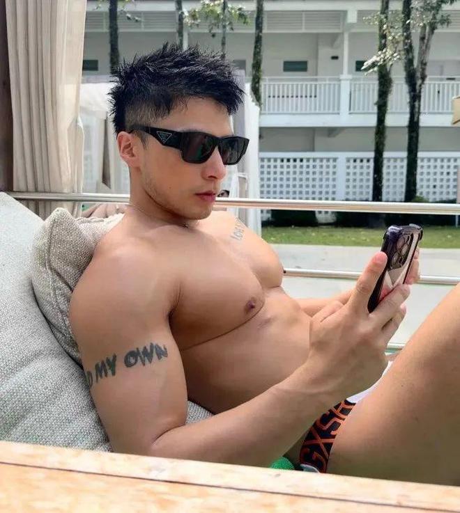 6个胸部训练动作加深胸中缝打造饱满的胸肌！(图2)