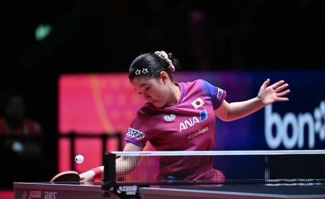 王曼昱4-3逆转张本美和！世界杯+4月18日赛程+直播：王楚钦VS杜达WilliamHill(图1)