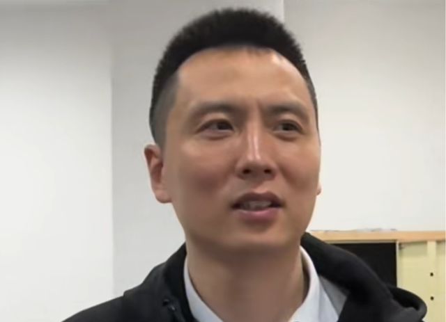 上海G3赛后动态！卢伟私下采访被打服+喊话休赛季！王哲林无碍！(图1)