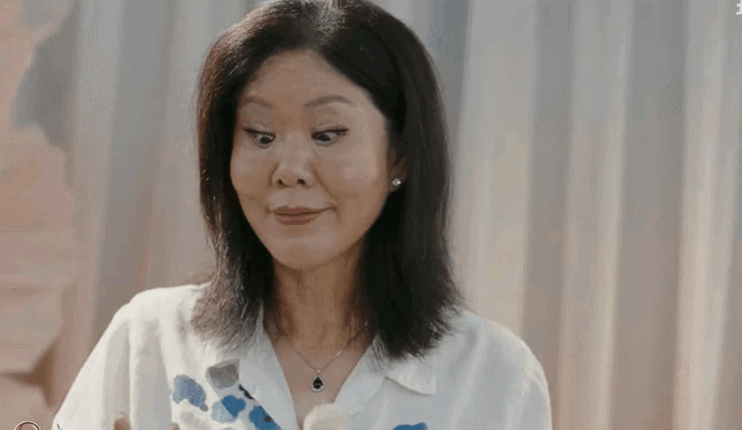 从“铁榔头”到“整容狂魔”64岁医美失败的郎平近况大有反转(图1)