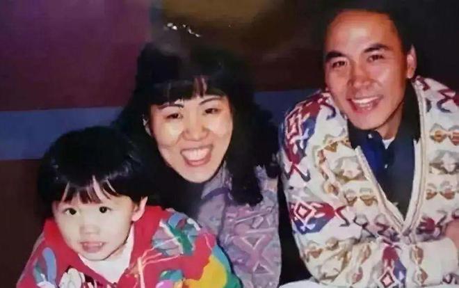 从“铁榔头”到“整容狂魔”64岁医美失败的郎平近况大有反转(图10)