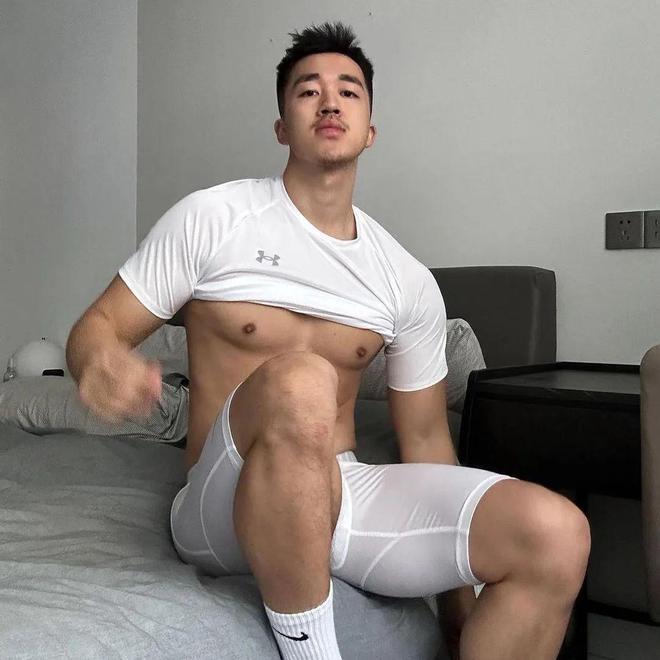 6个腿部训练动作燃烧赘肉打造粗壮的大腿！