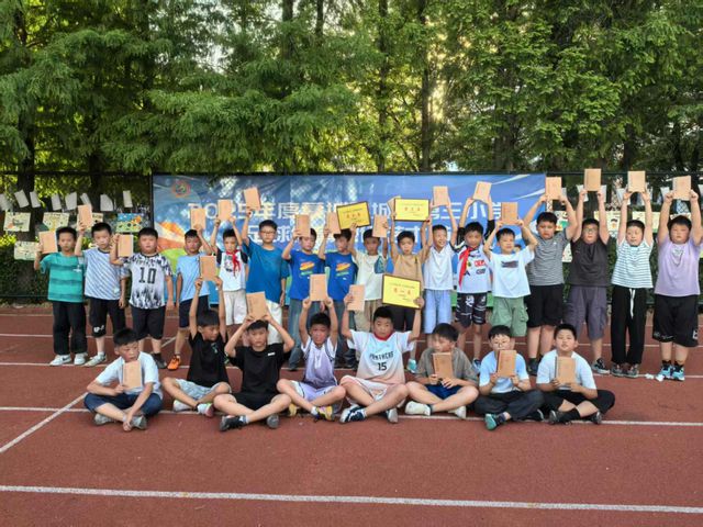 WilliamHill蒙城县城关第三小学：绿茵逐梦燃激情五育并举绽芳华(图6)