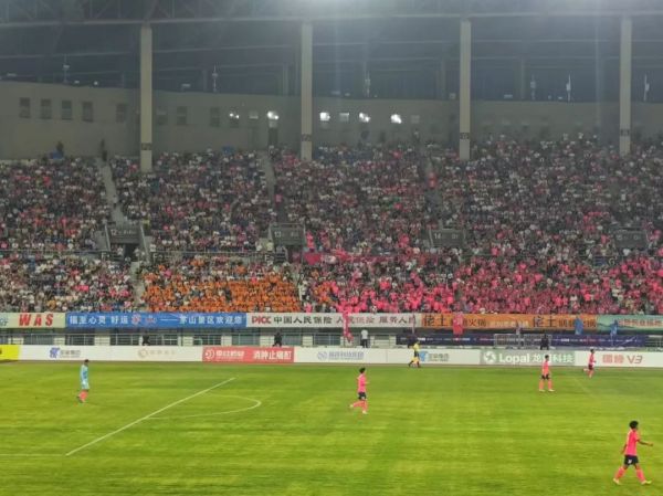 WilliamHill一场足球比赛激荡起满城江南诗韵(图3)