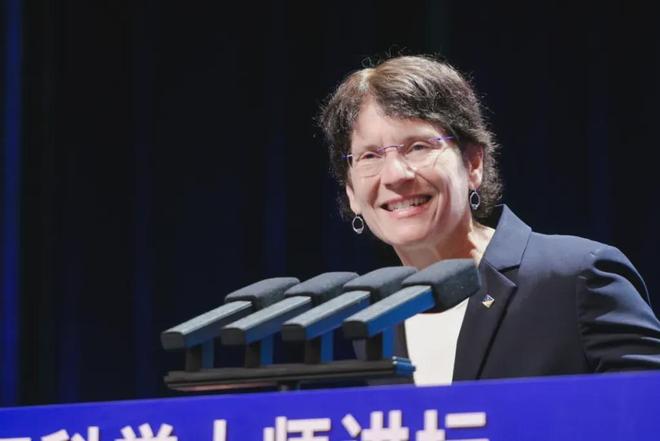 诺奖得主答上海中学生：化学前期“无趣”的学习恰似运动员的基础训练(图3)