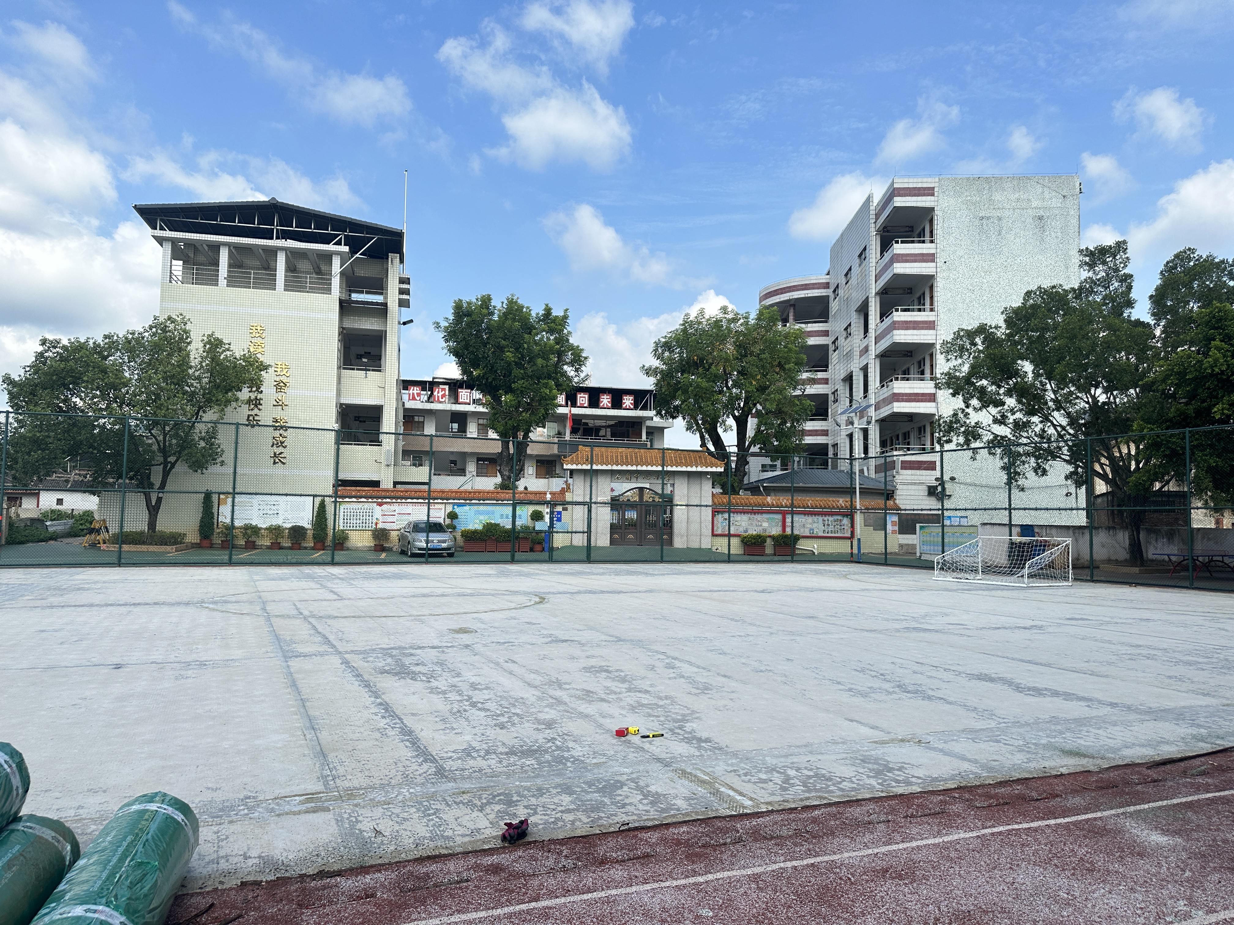 了不起的中国厂长助力中国小孩了不起的足球梦(图1)