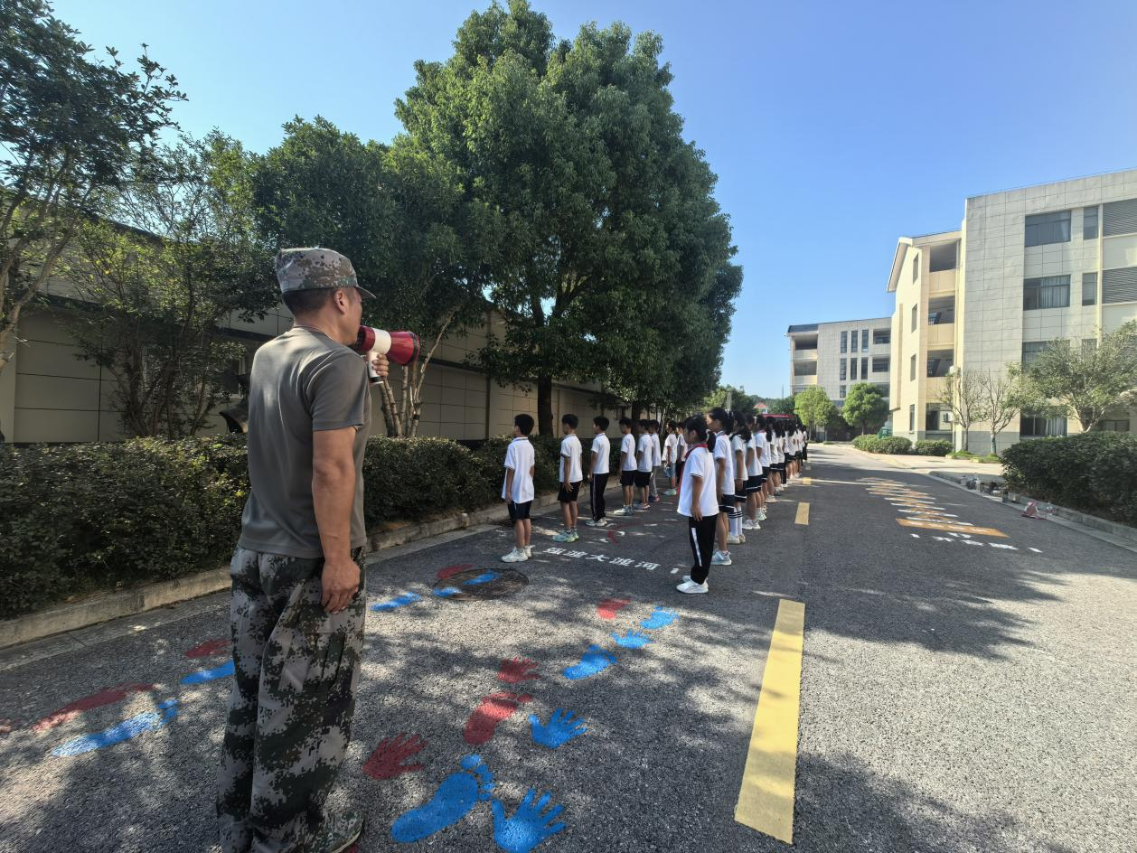 东至县昭潭镇：队列训练强纪律五育并举育新人