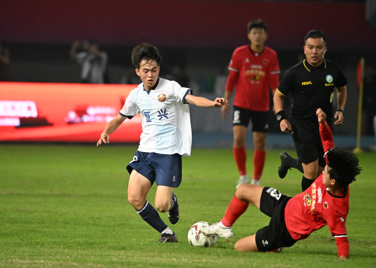 1比0绝杀夺冠！2025邯郸U18青少年足球挑战赛燃爆国庆(图2)