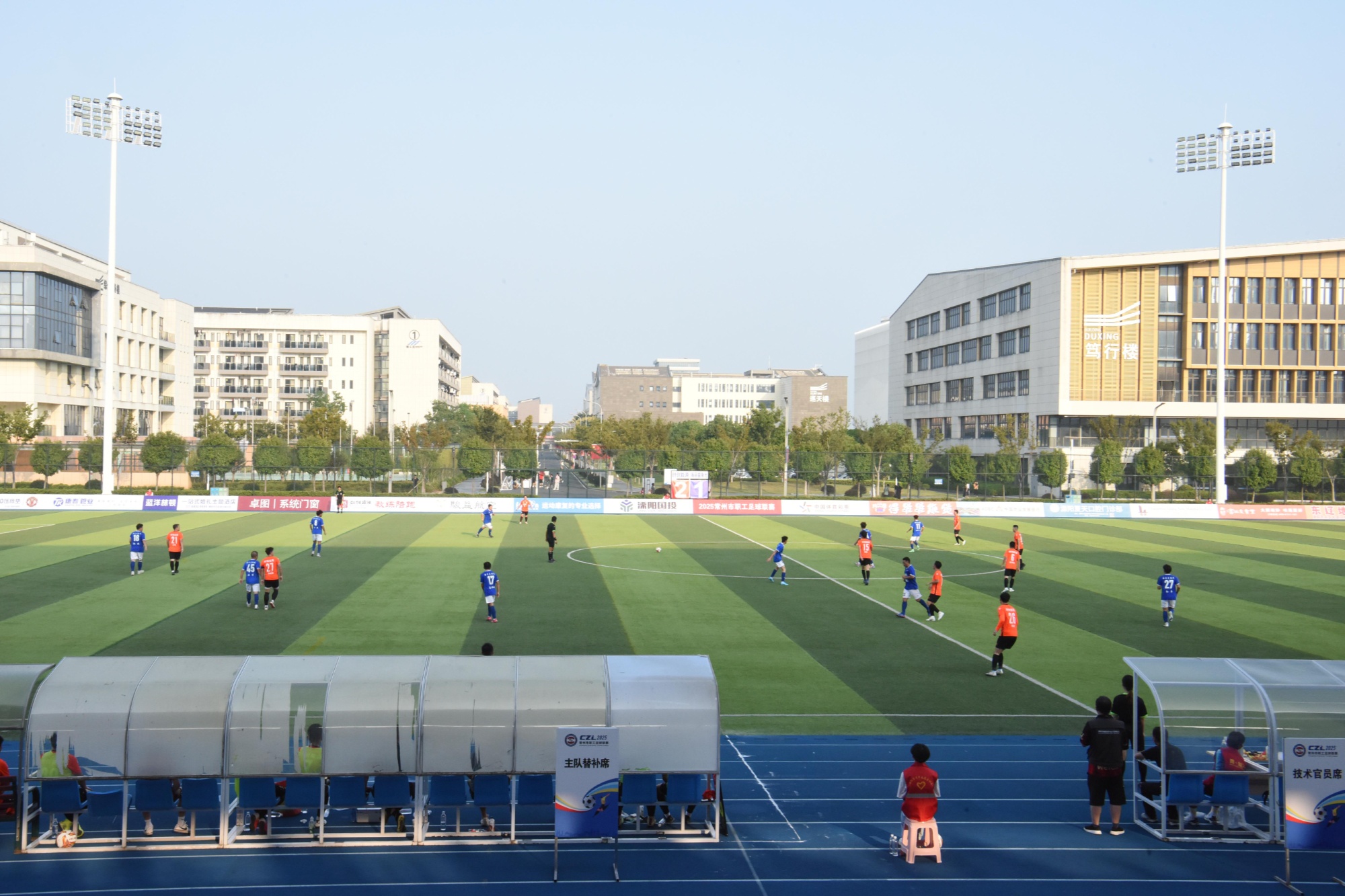 常州市职工足球联赛第二轮比赛：时创能源队主场再获胜(图2)