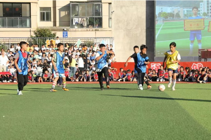 以足球之名强少年体魄——长顺县“班超”正式打响！(图3)