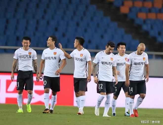 奥古斯托怒怼：这不是足球WilliamHill(图3)