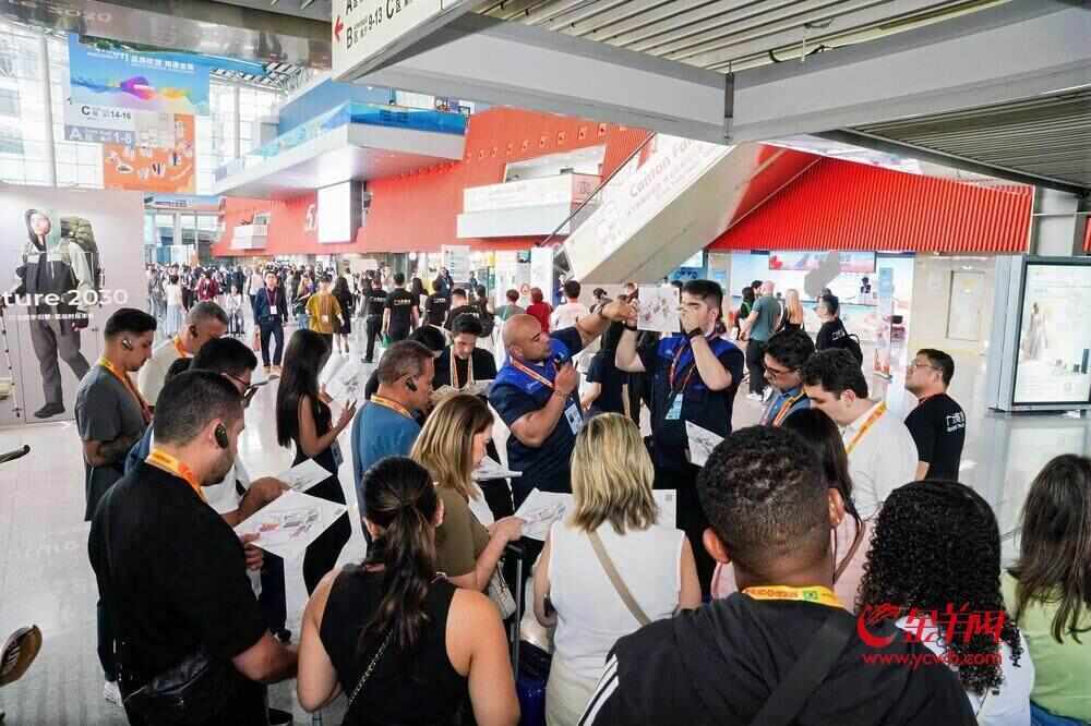 第138届广交会第三期启幕：“智慧医疗”首秀惊艳“体育旋风”预热全威廉希尔WilliamHill运(图2)