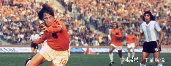 足球史上助攻王TOP7！梅西400次仅排第二榜首数据太逆天(图4)