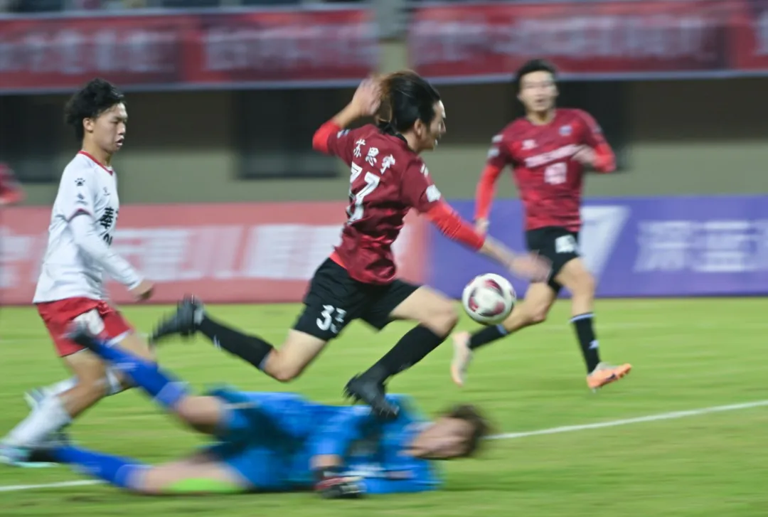 “渝超”联赛：热血足球点燃城市激情(图5)