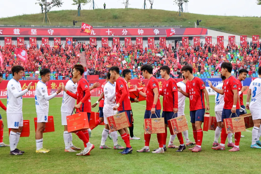 “渝超”联赛：热血足球点燃城市激情(图6)